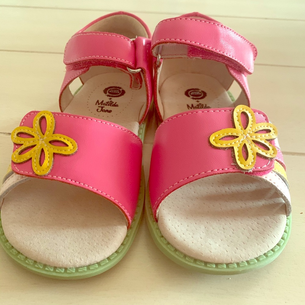Livie and Luca size 10